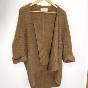 Oversized brown sweater